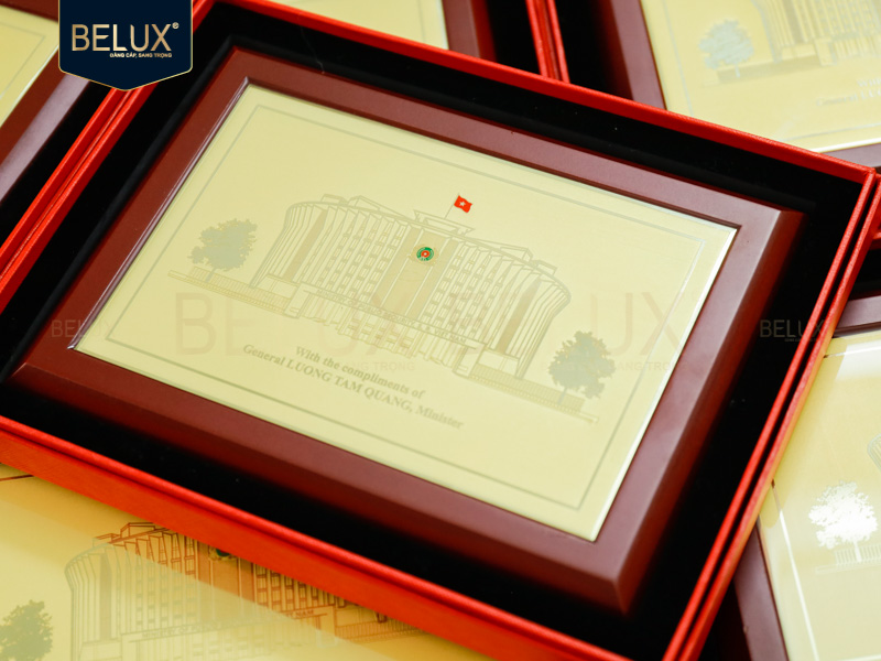 Lô tranh Tòa Nhà Bộ Công An 25x20cm bằng đồng thiết kế theo yêu cầu